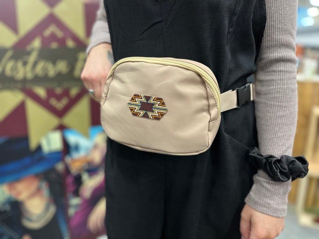 Western belt bag 2025